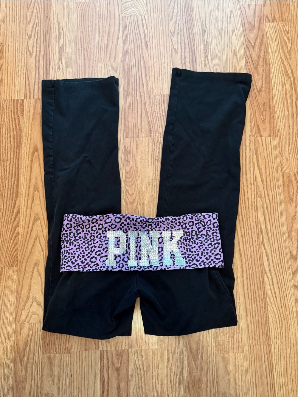 Pink Victoria’s Secret Purple Cheetah Bling Foldover Flare Leggings M